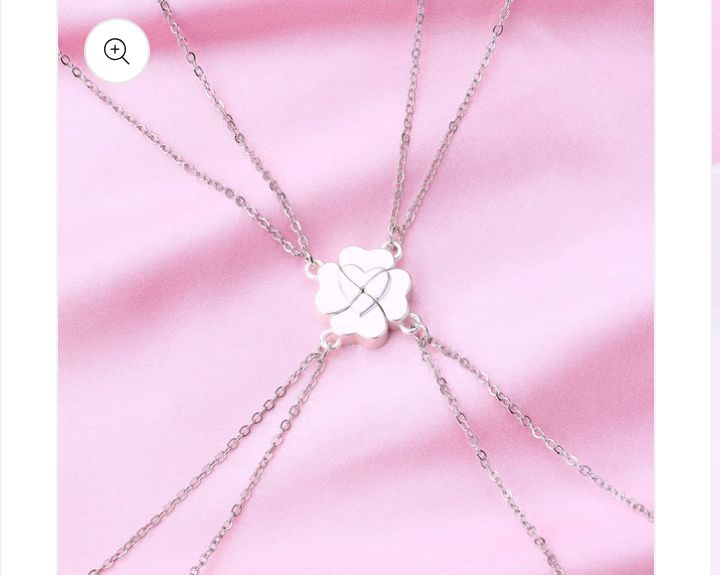 Four-Leaf Clover Heart Magnetic Necklace